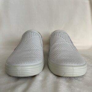 ECCO WOMEN'S SOFT 7 WOVEN SLIP ON, size 6.5